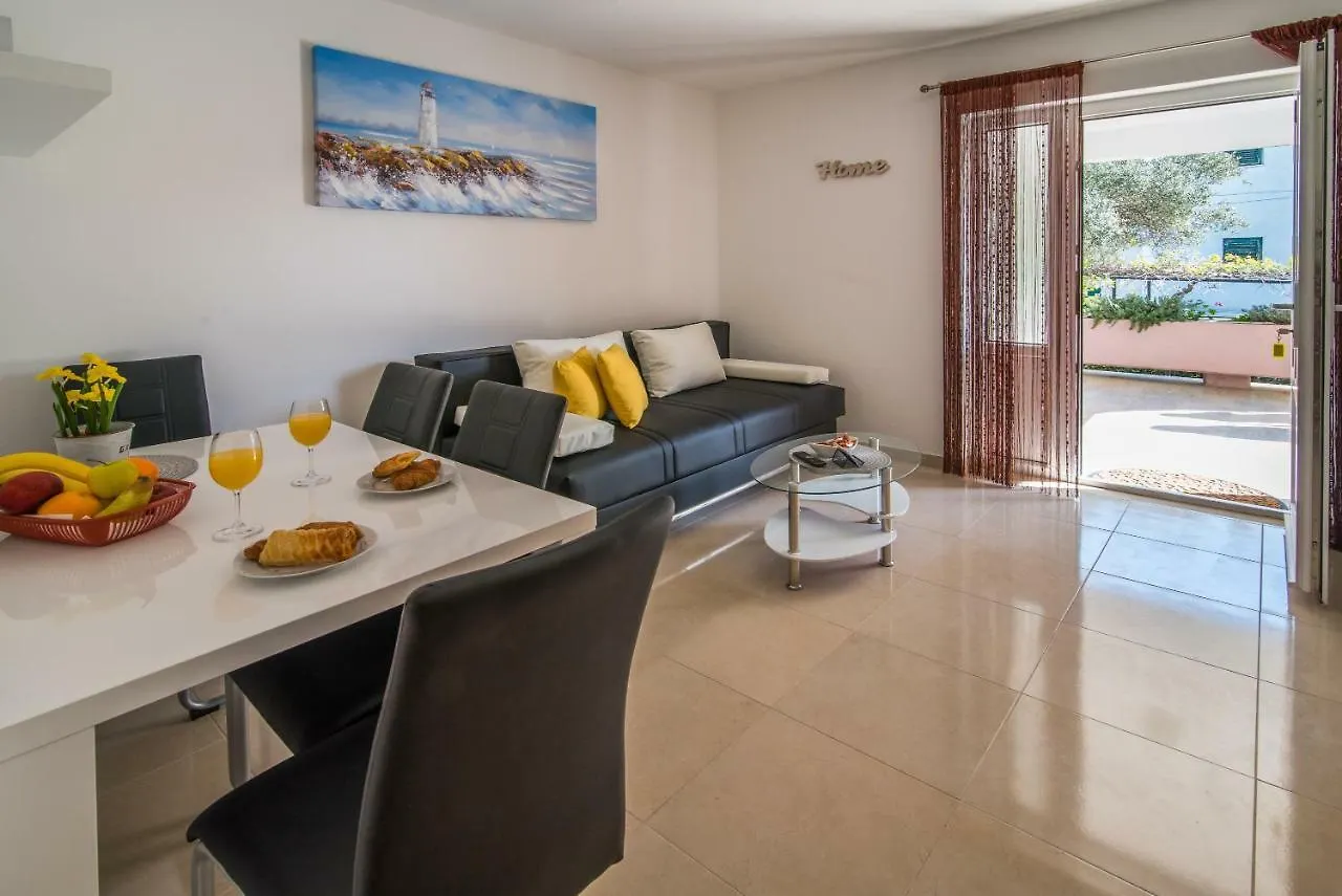 Apartments Braut Krk Krk Town 0*,  Kroatien