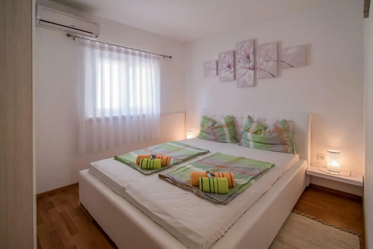 Apartments Braut Krk Krk Town 0*,