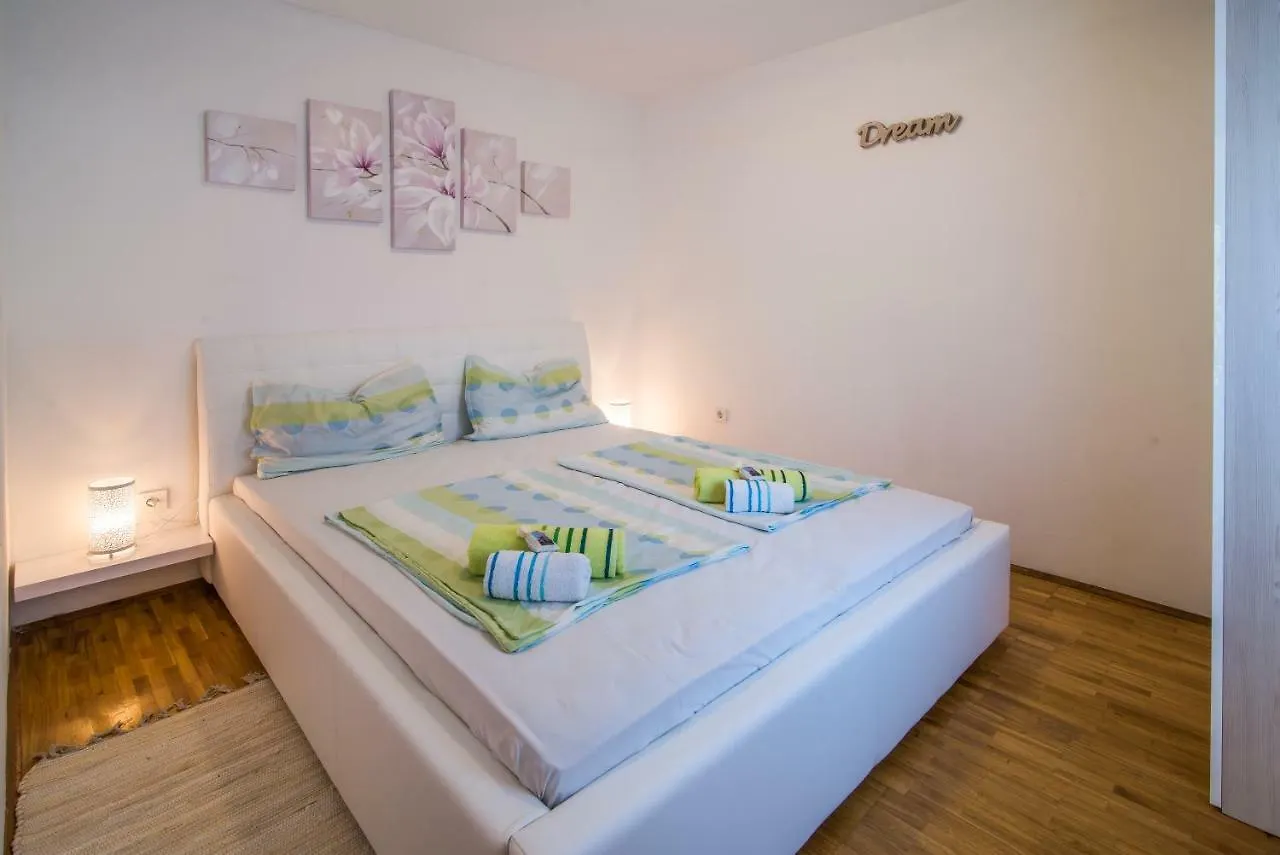Apartments Braut Krk Krk Town
