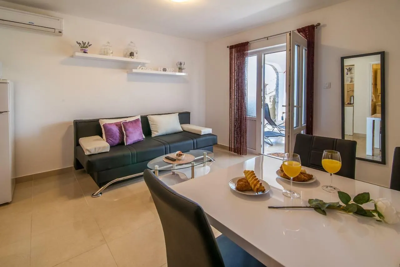 Apartments Braut Krk Krk Town
